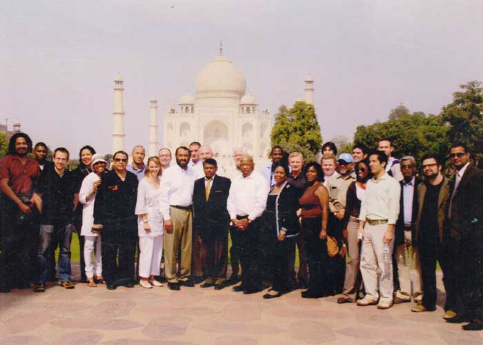 Taj Mahal Tour Guide - Travelers Gallery