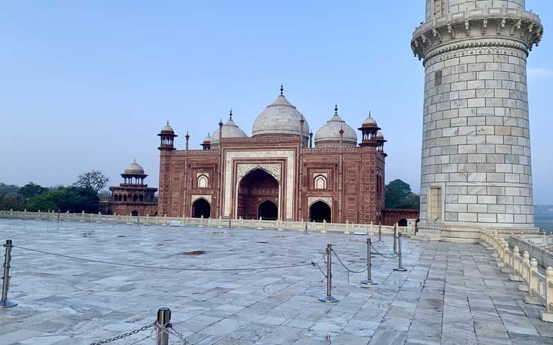 Taj Mahal and Agra Tour by Gatimaan Express Train from Delhi