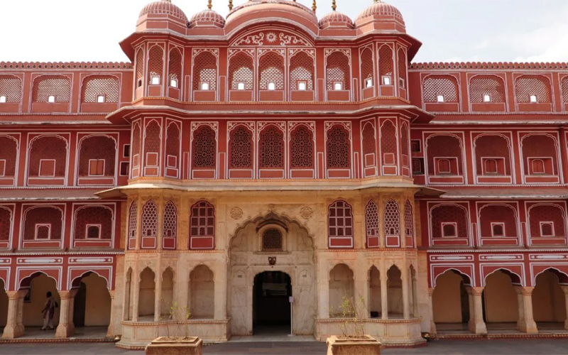 2 Nights & 3 Days Jaipur Tour Package