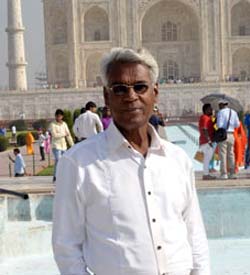 Taj Mahal Tour Guides in India